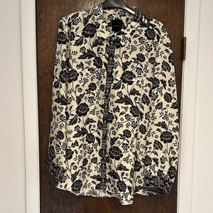 NWOT: Alex Marie Black and White Floral Button-Up Shirt XXL